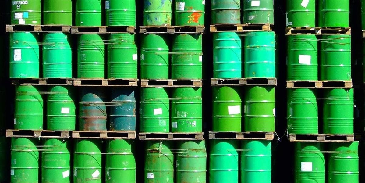 Ceny ropy mierne vzrástli, americká WTI sa obchoduje po 54 USD za barel