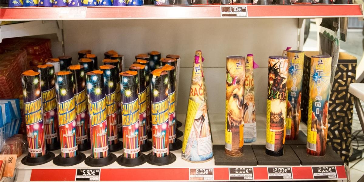 S pyrotechnikou treba manipulovať opatrne, inak hrozia vážne úrazy