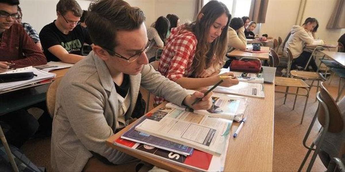 Slovensko má prebytok stredných škôl