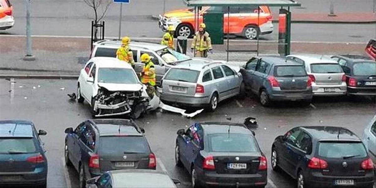 Dráma v Helsinkách: Auto vrazilo do skupiny ľudí, niektorí sú v kritickom stave