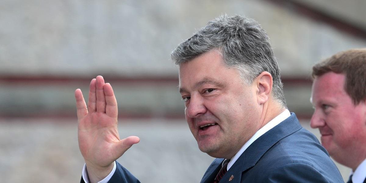 Porošenko udelil dvom americkým republikánskym senátorom štátne vyznamenania