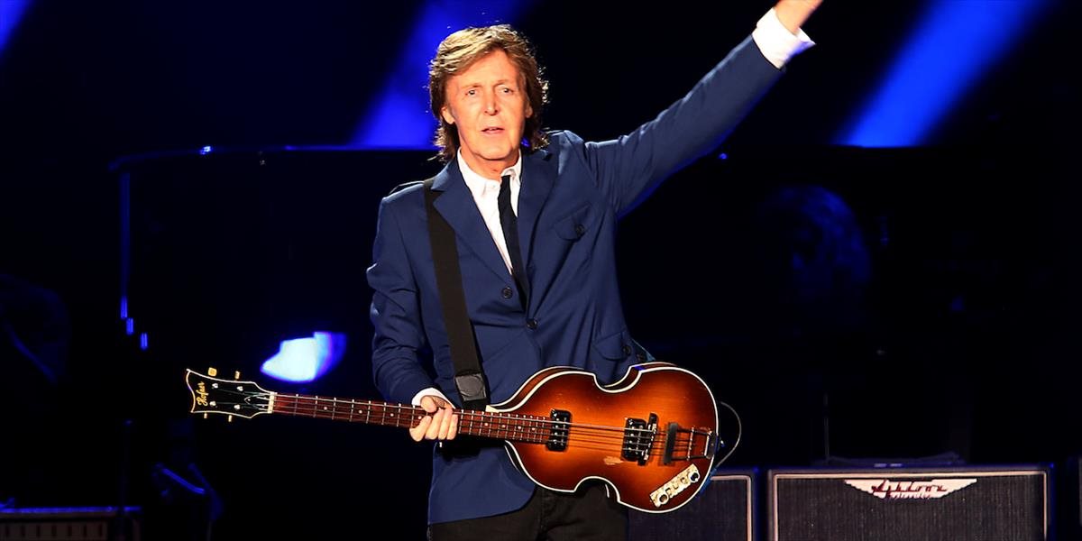 Paul McCartney vystúpil na silvestrovskom koncerte The Killers