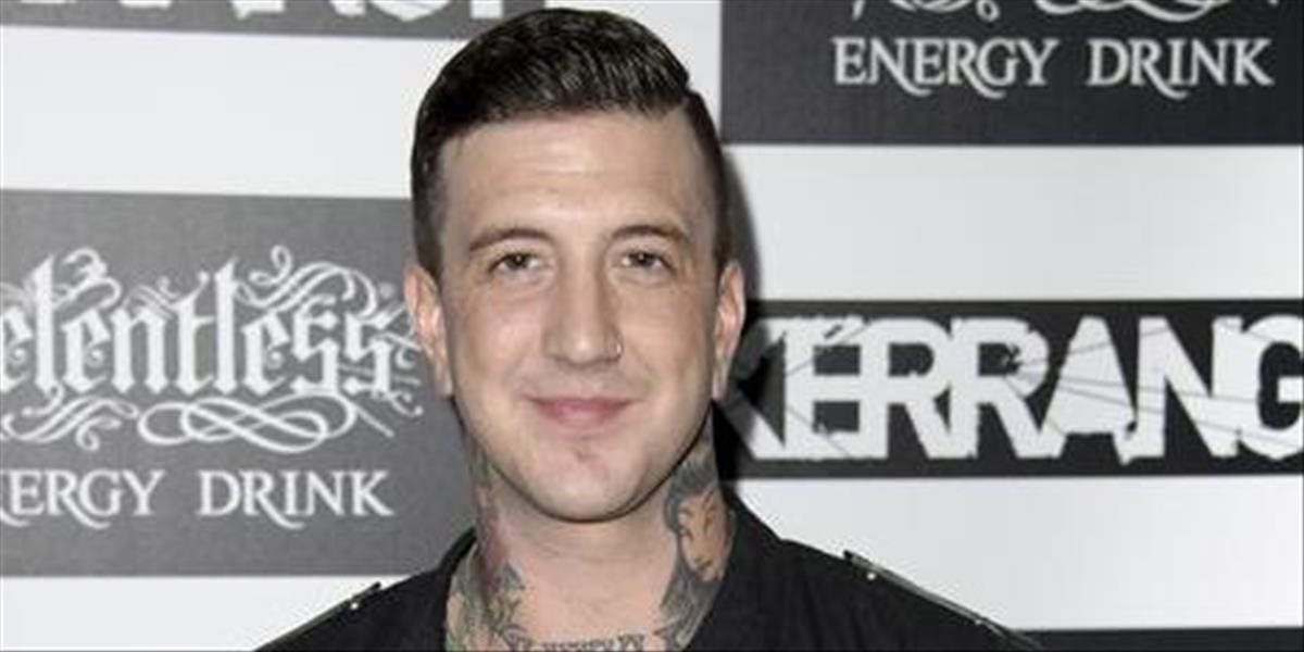 Kapelu Of Mice & Men opustil spevák Austin Carlile