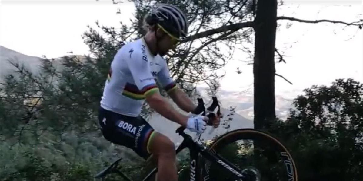 VIDEO Saganove krkolomné kúsky na bicykli