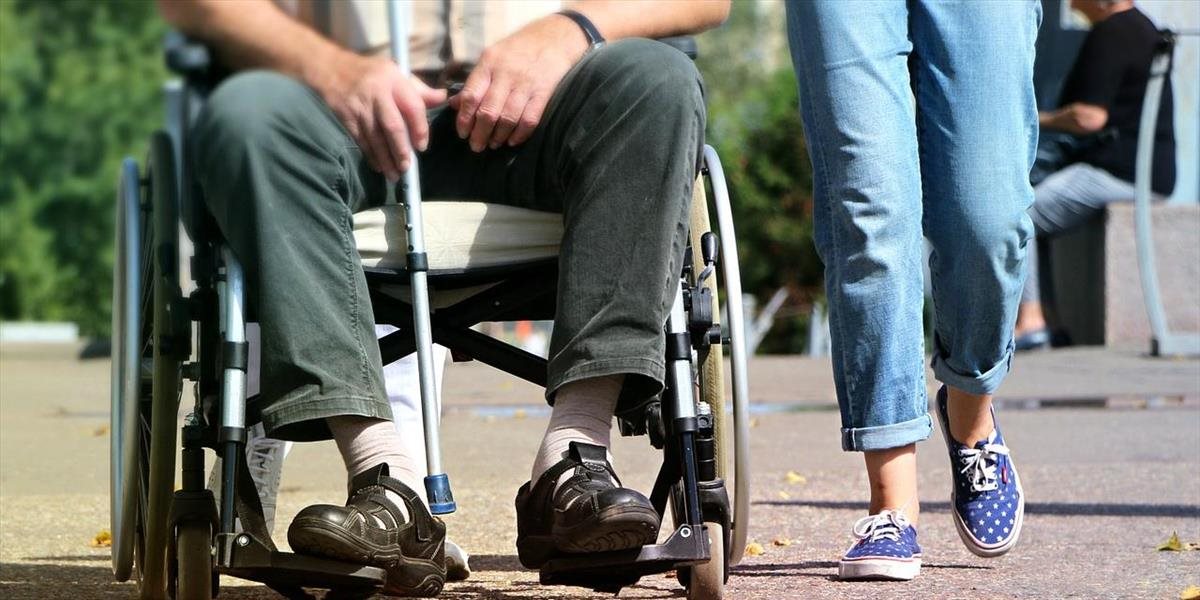 O starobný dôchodok môže požiadať aj invalidný dôchodca