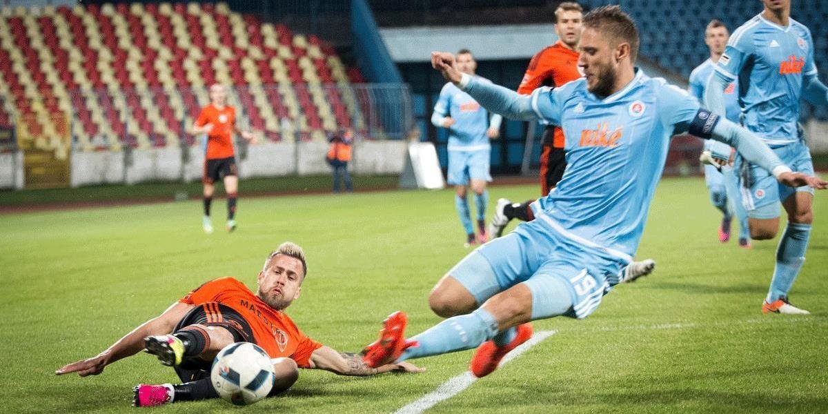 Saláta predĺžil kontrakt so Slovanom, v hľadáčiku Droppa s Kerbrom