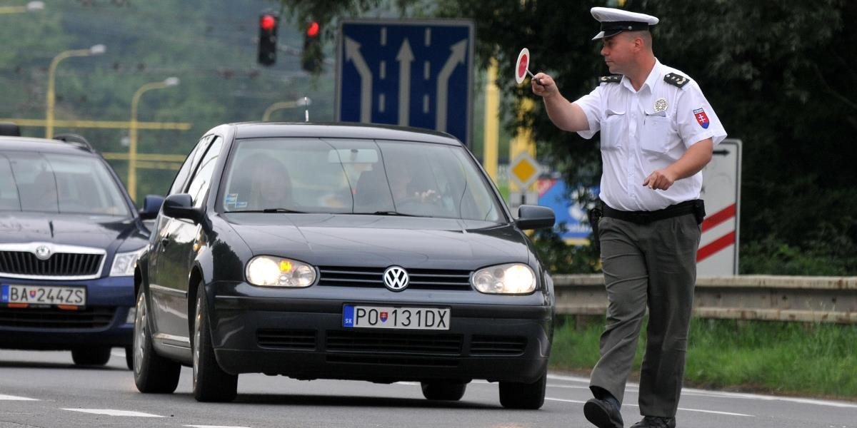 Polícia hľadá svedkov dopravnej nehody v Podunajských Biskupiciach