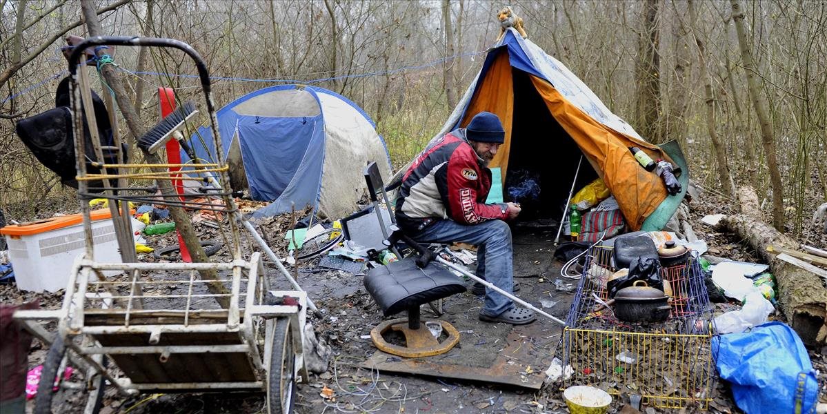 Bratislava je pripravená počas mrazov zriadiť stanový tábor pre bezdomovcov