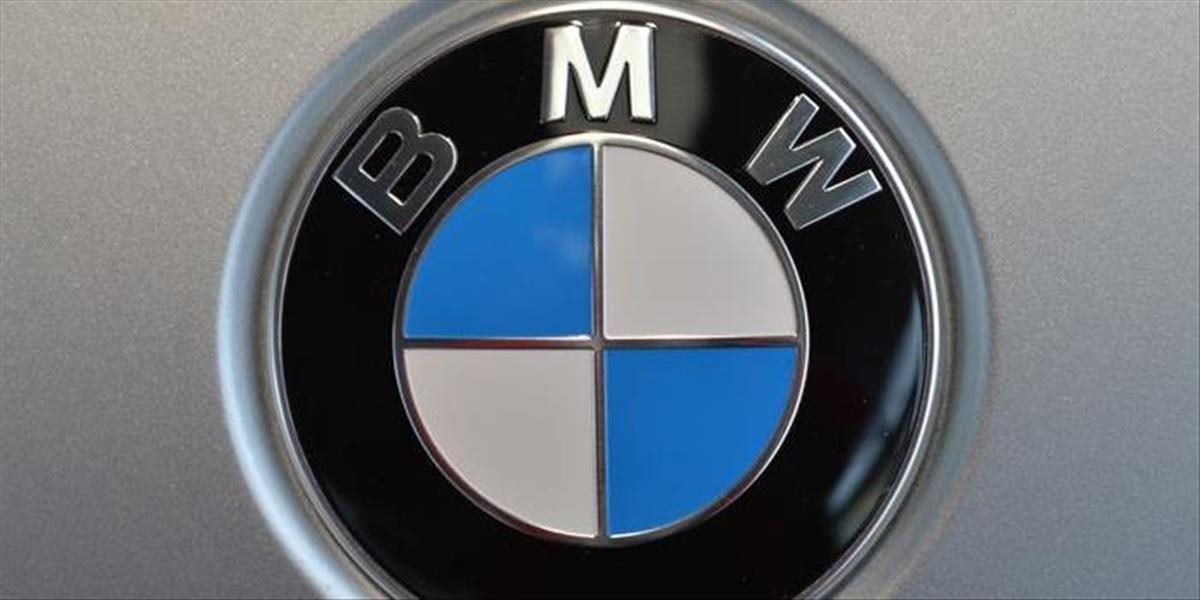 Automobilka BMW trvá na výstavbe továrne v Mexiku