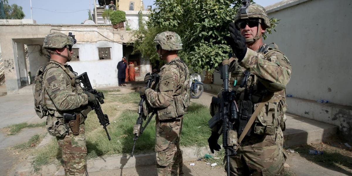 Afganistan: Pri útoku samovražedného atentátnika zahynulo najmenej sedem ľudí