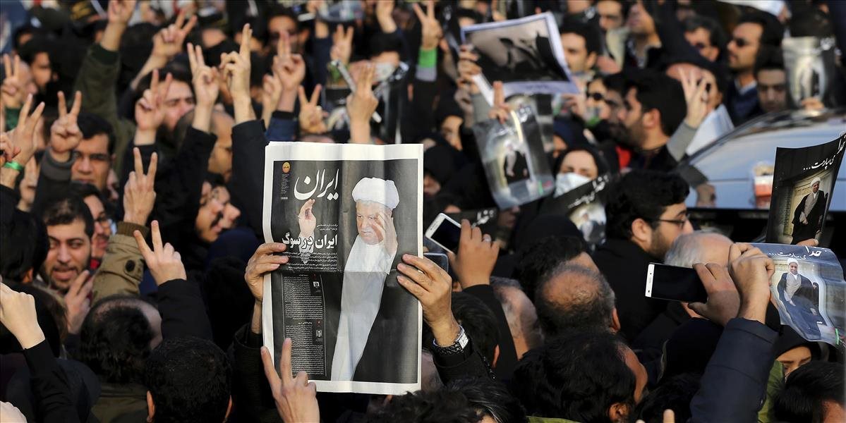 FOTO V Teheráne sa konal štátny pohreb bývalého prezidenta Rafsandžáního