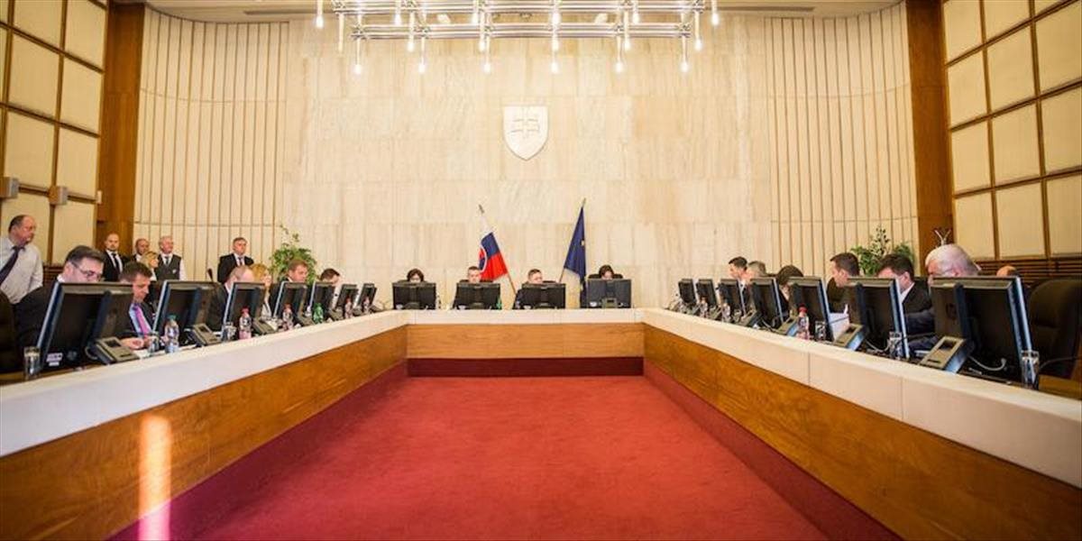 Ministri schválili novelu atómového zákona