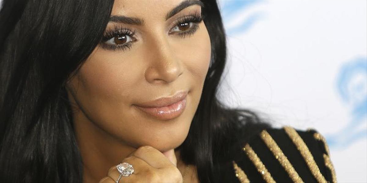Troch zo 17 podozrivých z lúpeže Kardashianovej šperkov prepustili