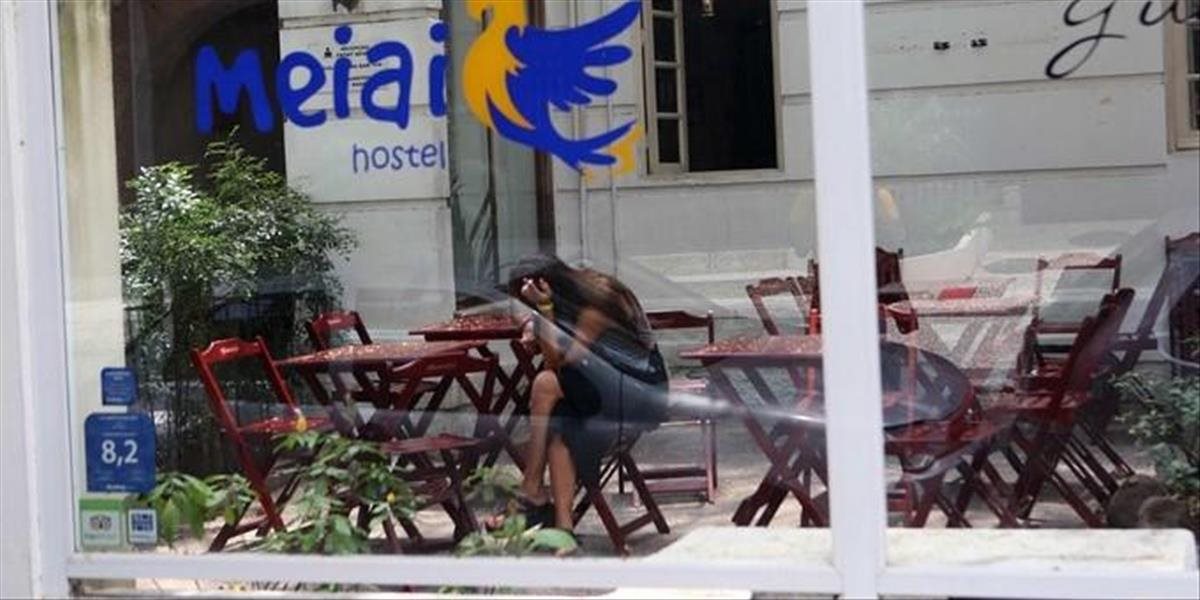 VIDEO Ozbrojenci prepadli hotel v Riu a olúpili desiatky hostí