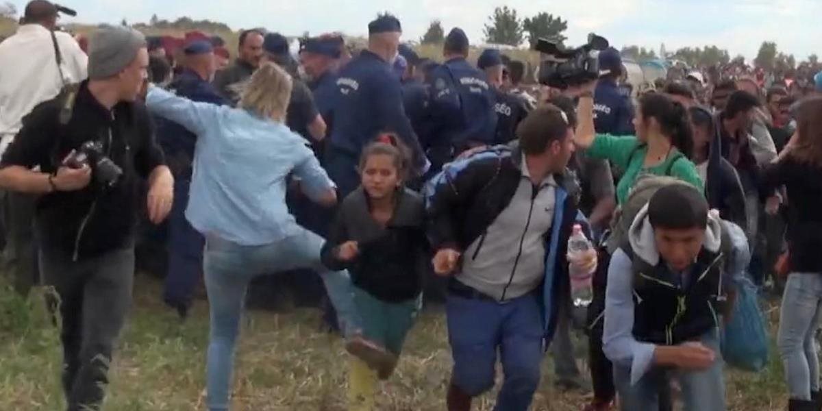 Maďarská kameramanka, ktorá kopala do migrantov, dostala podmienku