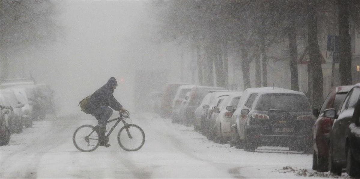 V Maďarsku odstavilo počasie ľudí od elektriny
