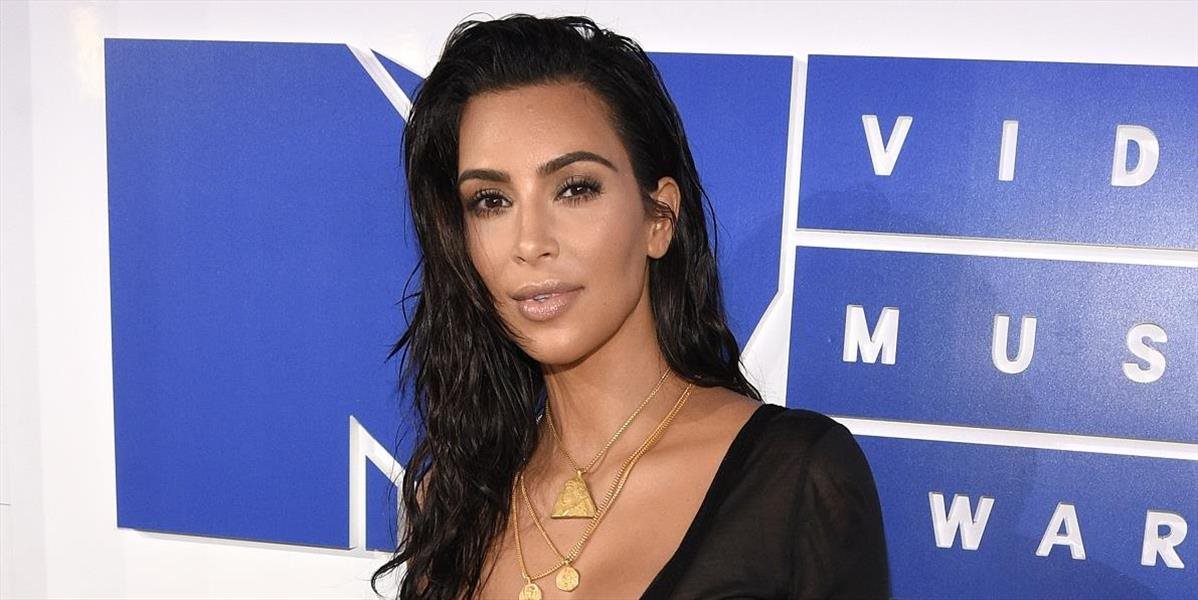Z prepadnutia Kim Kardashian obvinili ďalších šesť osôb