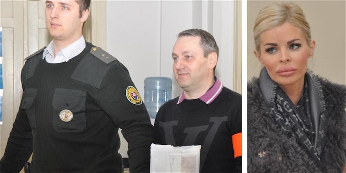 FOTO Pred súd sa postavil podnikateľ Sergej Kucherenko: Jeho manželka Silvia verí v spravodlivosť