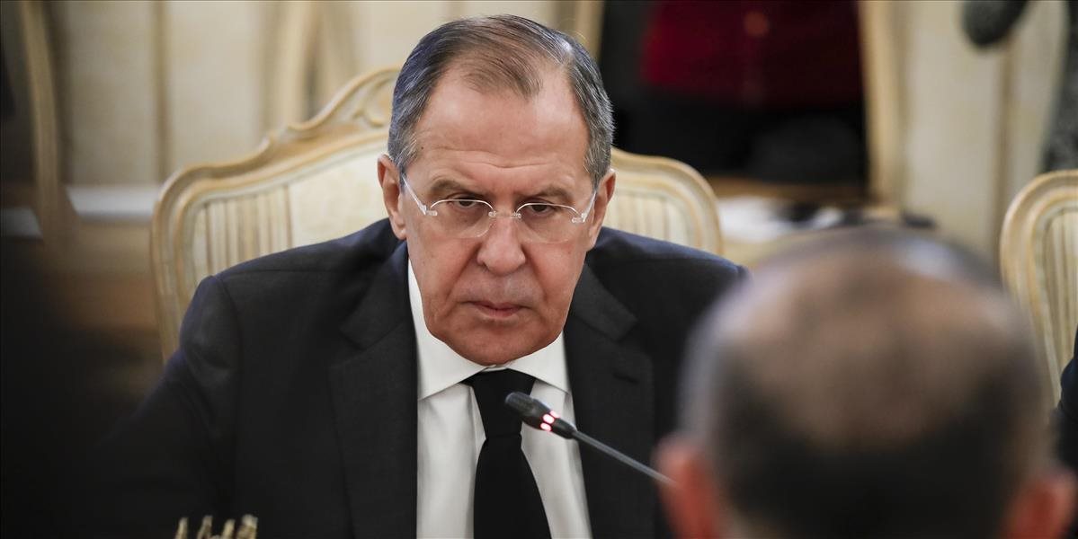 Lavrov: Zastaviť vojnu v Sýrii je možné len silou, terorizmus treba zničiť