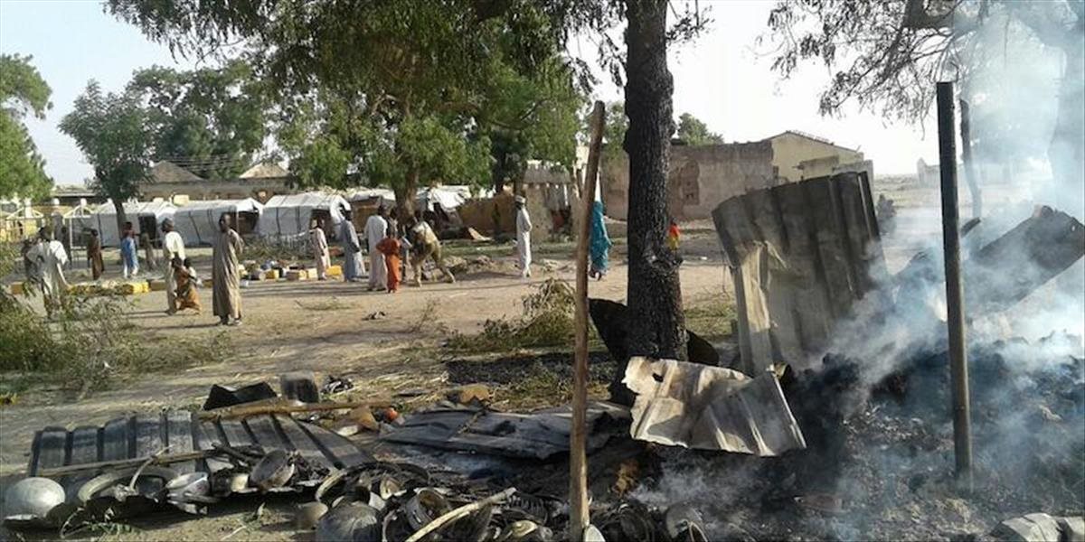 Armáda omylom zbombardovala utečenecký tábor: Najmenej sto mŕtvych