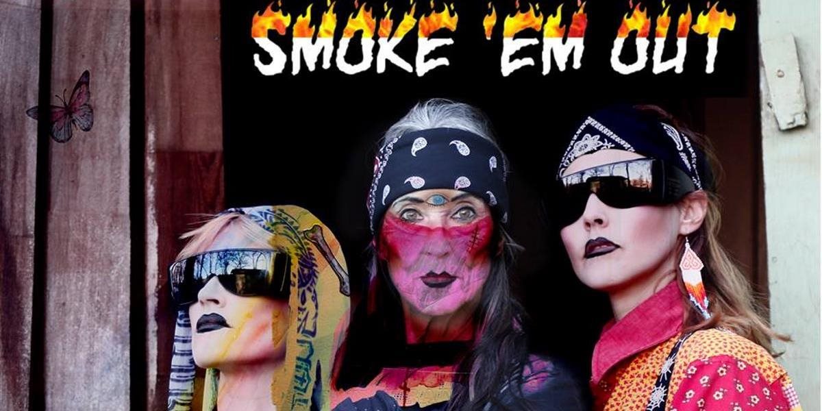 CocoRosie a Anohni zverejnili pieseň Smoke ‘Em Out
