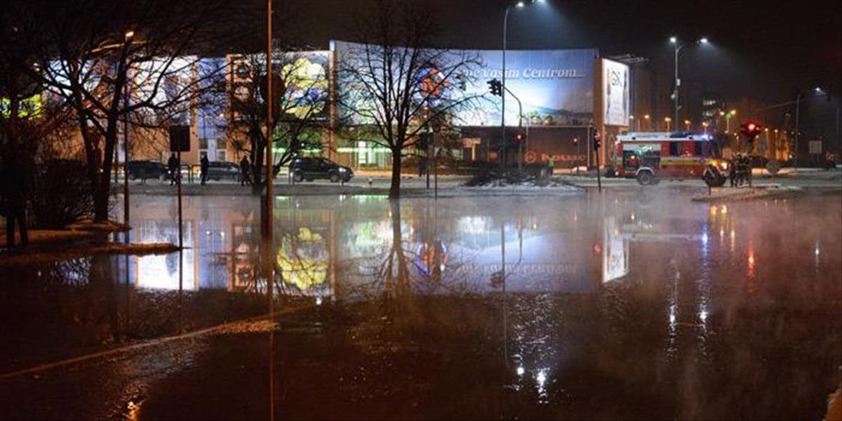 FOTO a VIDEO Centrum Nitry zaplavila voda z prasknutého potrubia