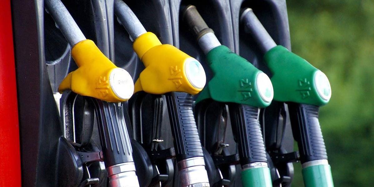 Ceny nafty klesli, ceny benzínu 95 stagnovali