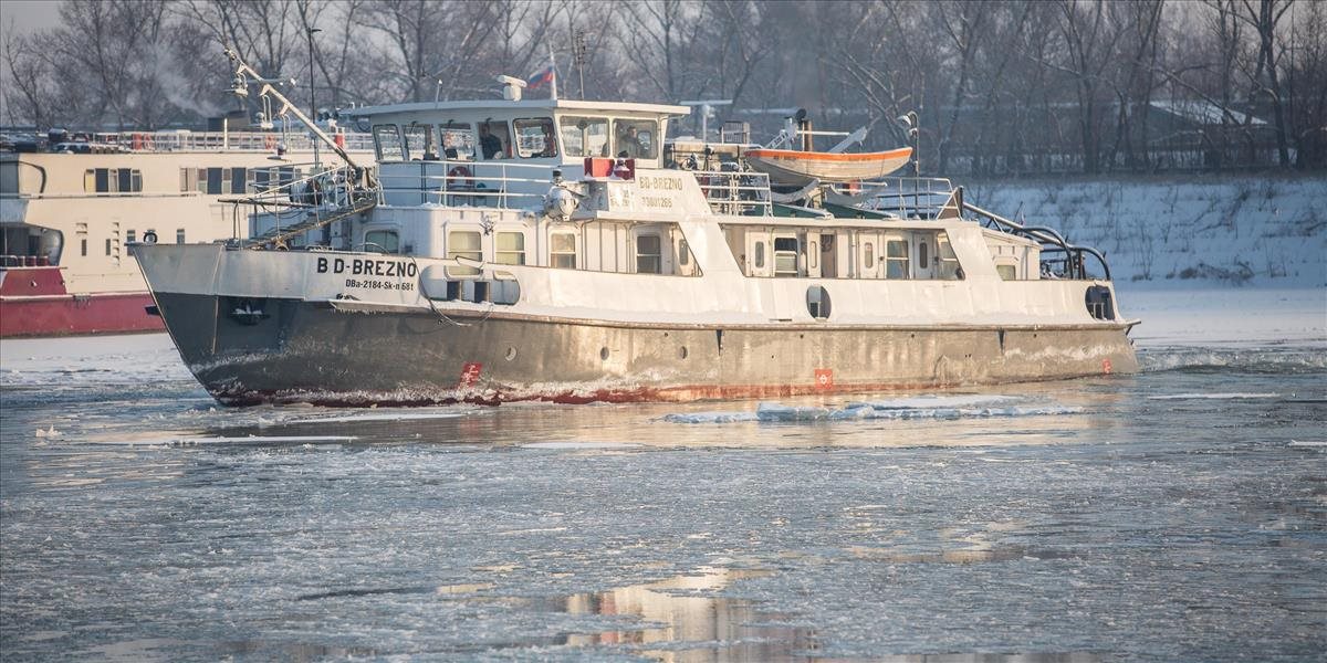 Lodná doprava od Bratislavy po vodné dielo Gabčíkovo je pozastavená do odvolania