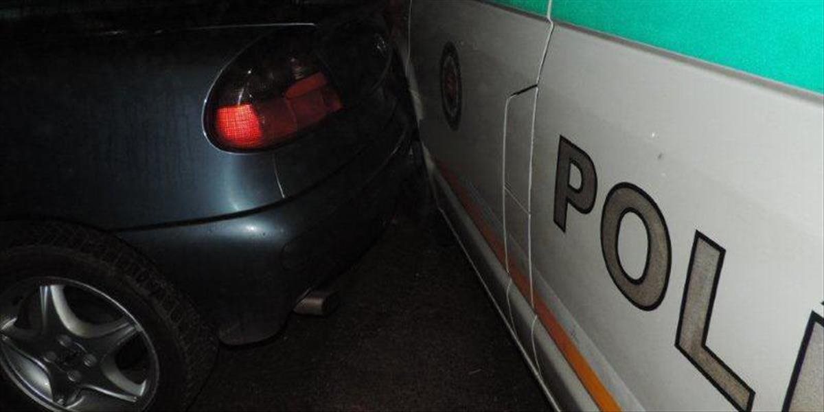Opitý Košičan narazil do odstaveného auta