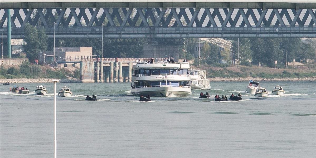 Plavba na Dunaji od Bratislavy po vodné dielo Gabčíkovo je naďalej pozastavená