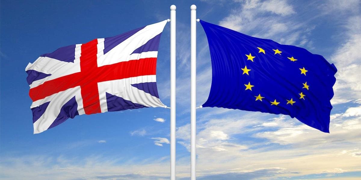 Británia môže formálne rokovať o obchodných dohodách až po brexite