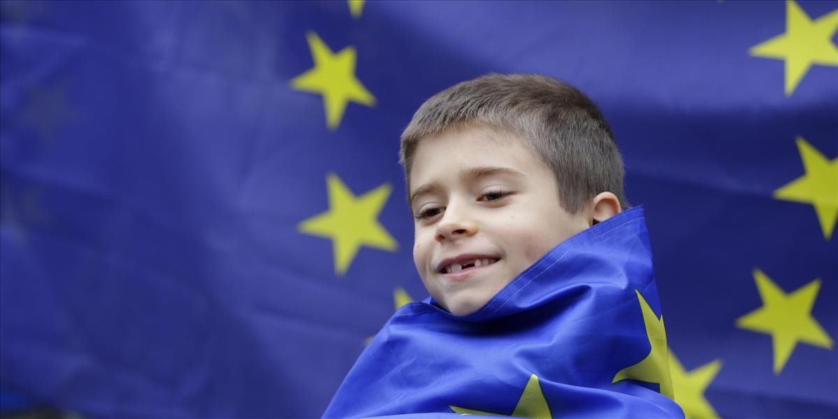 Eurokomisia chce ľudí viac informovať o výhodách úniového občianstva