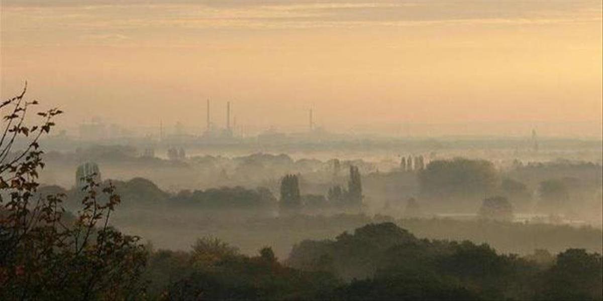 Banskú Bystricu a okolie potrápi smog