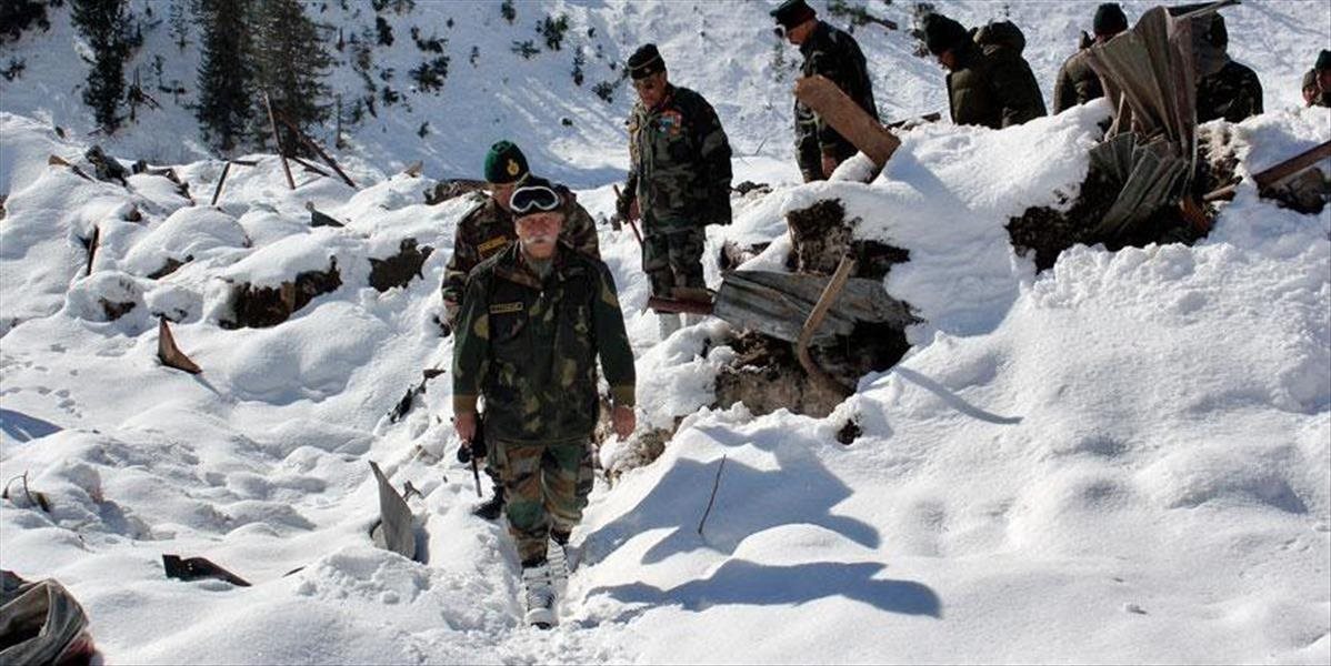 Lavíny v Kašmíre zabili 14 indických vojakov