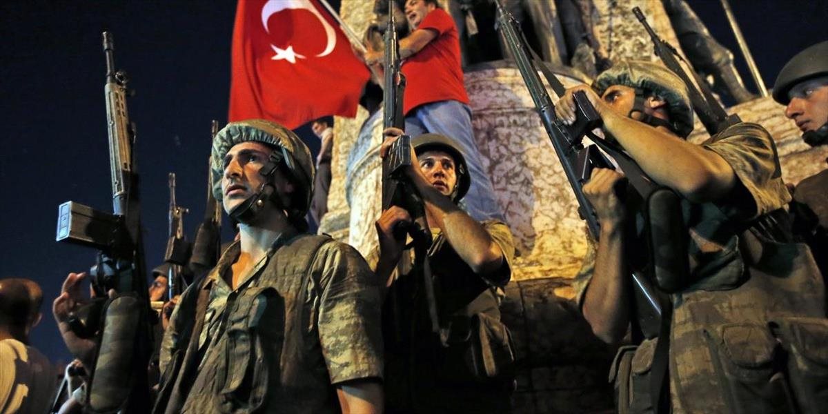 Turecko zaslalo druhú žiadosť o vydanie aktérov vojenského prevratu z Grécka