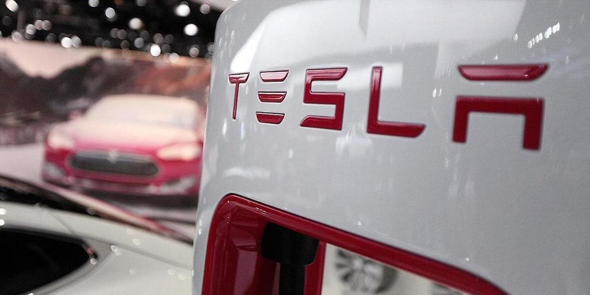 Tesla žaluje svojho bývalého manažéra aj projektového šéfa Google