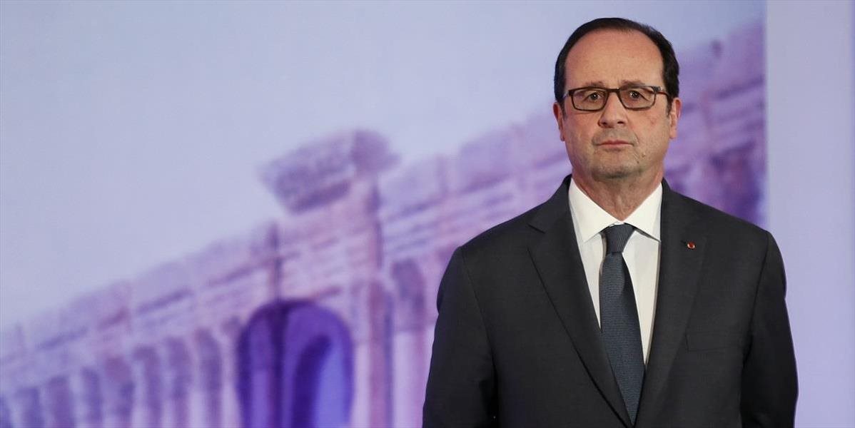Hollande zdôraznil v telefonáte Trumpovi, aby si ctil demokratické ideály
