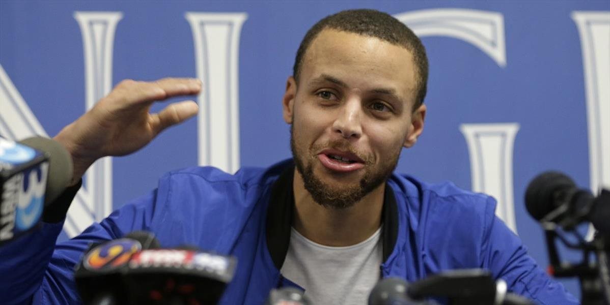 Basketbalista Curry dal viac bodov za štvrtinu ako súperov tím