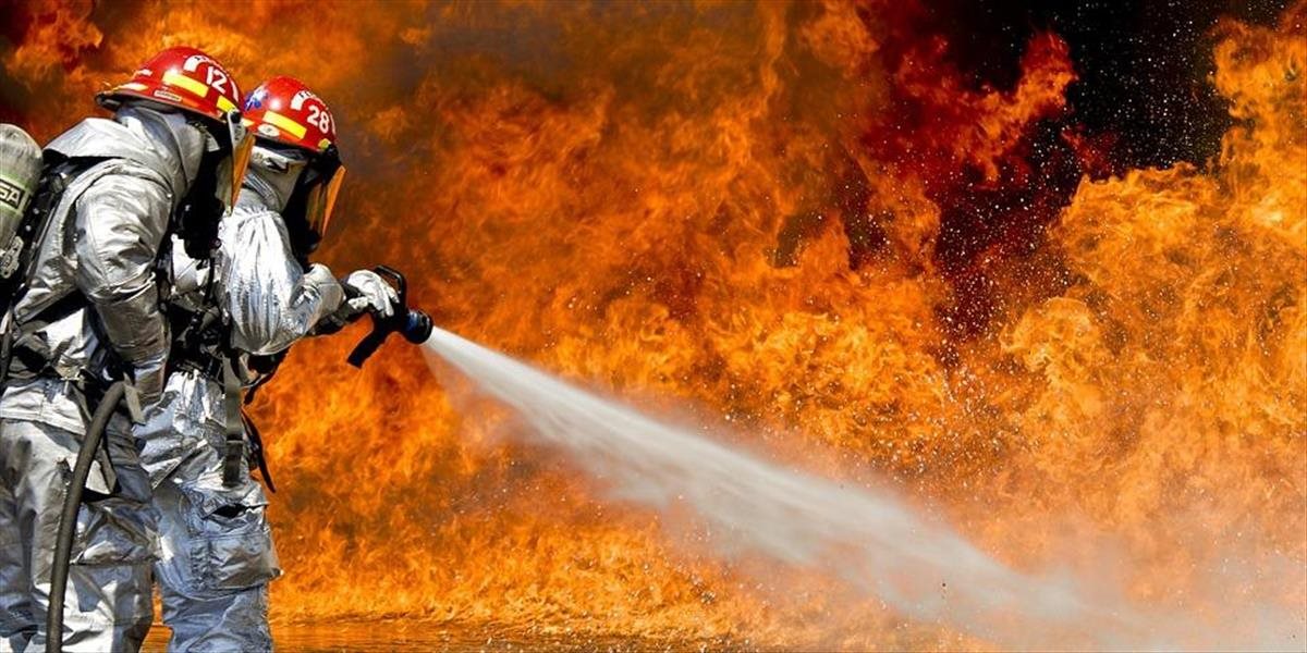 V maďarskom domove dôchodcov vypukol požiar, evakuovali desiatky ľudí