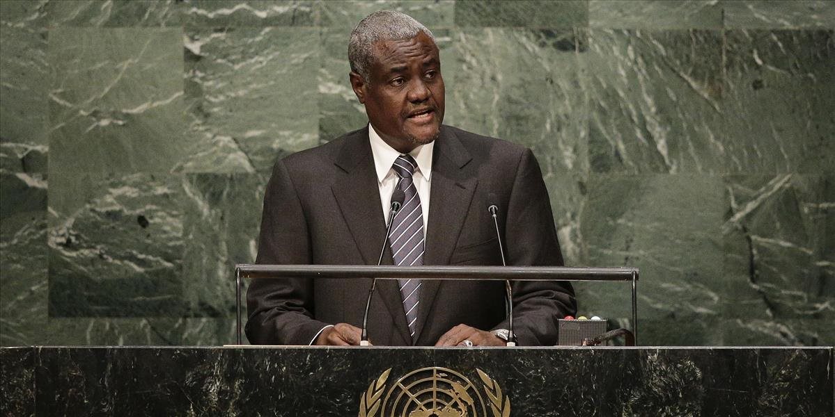Novým šéfom komisie Africkej únie sa stal čadský minister Mahamat