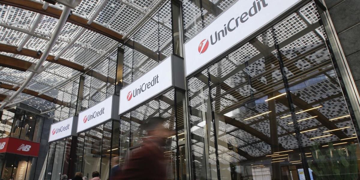 UniCredit ukončil rok 2016 so stratou 11,8 miliardy eur