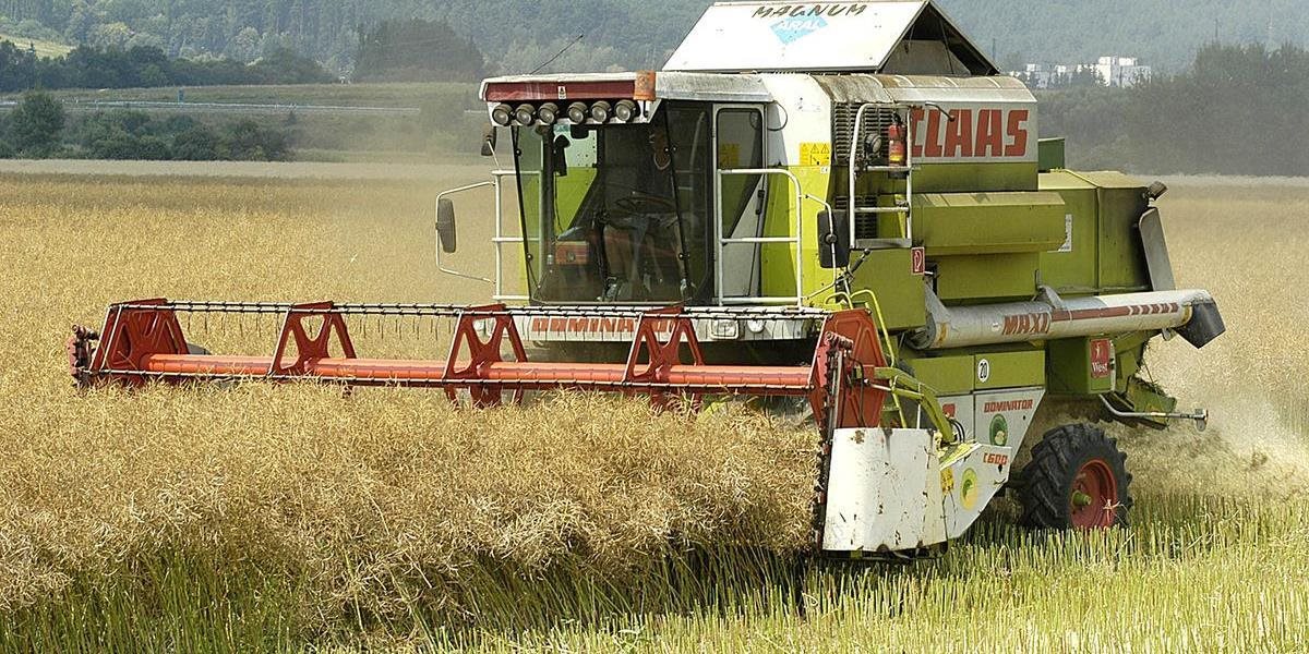 Eurostat očakáva, že príjmy európskych farmárov poklesnú o 2 %