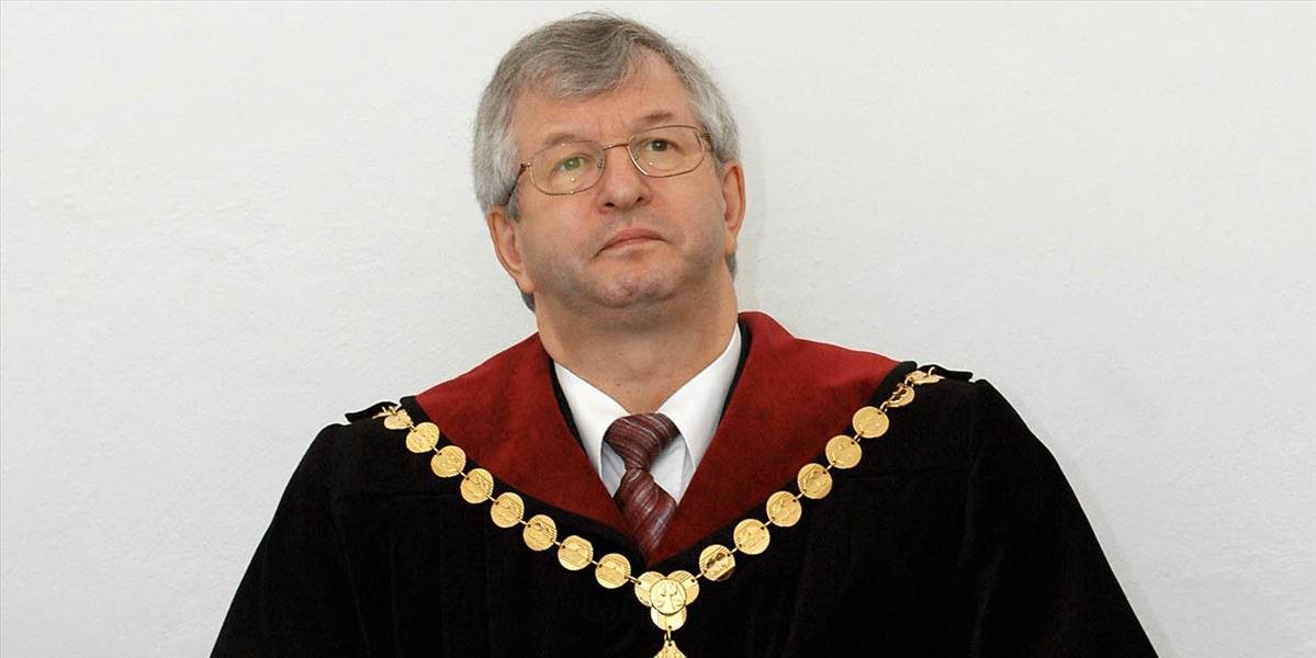 Mazák bude kandidovať na post dodatočného sudcu Všeobecného súdu EÚ