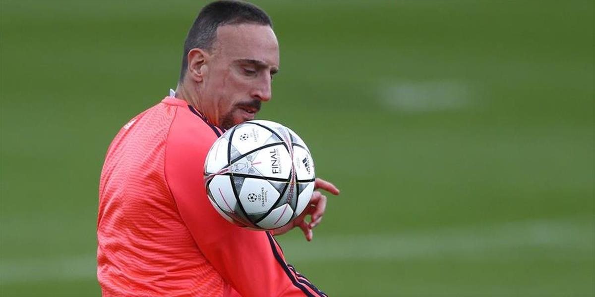 Stredopoliar Ribery sa zranil na tréningu, Bayernu nepomôže asi dva týždne