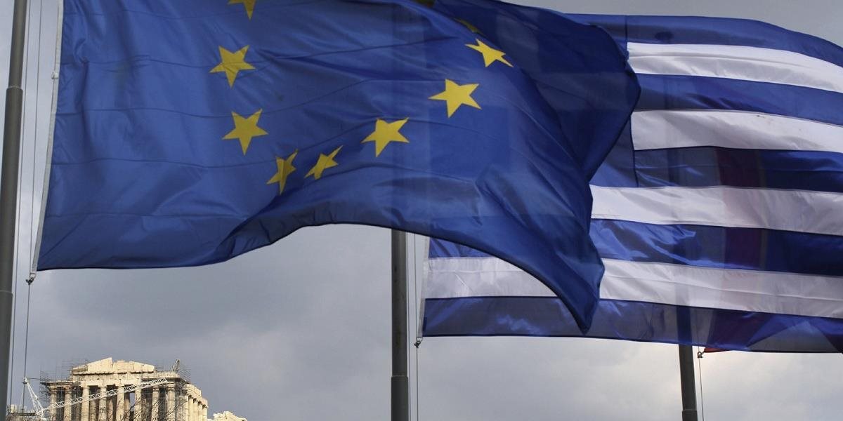 Väčšina Grékov podporuje zotrvanie krajiny v eurozóne