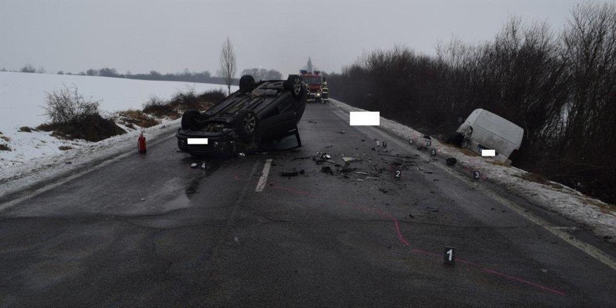 FOTO Tragická nehoda: Muža zadlávilo vlastné auto, narazila do neho iná vodička