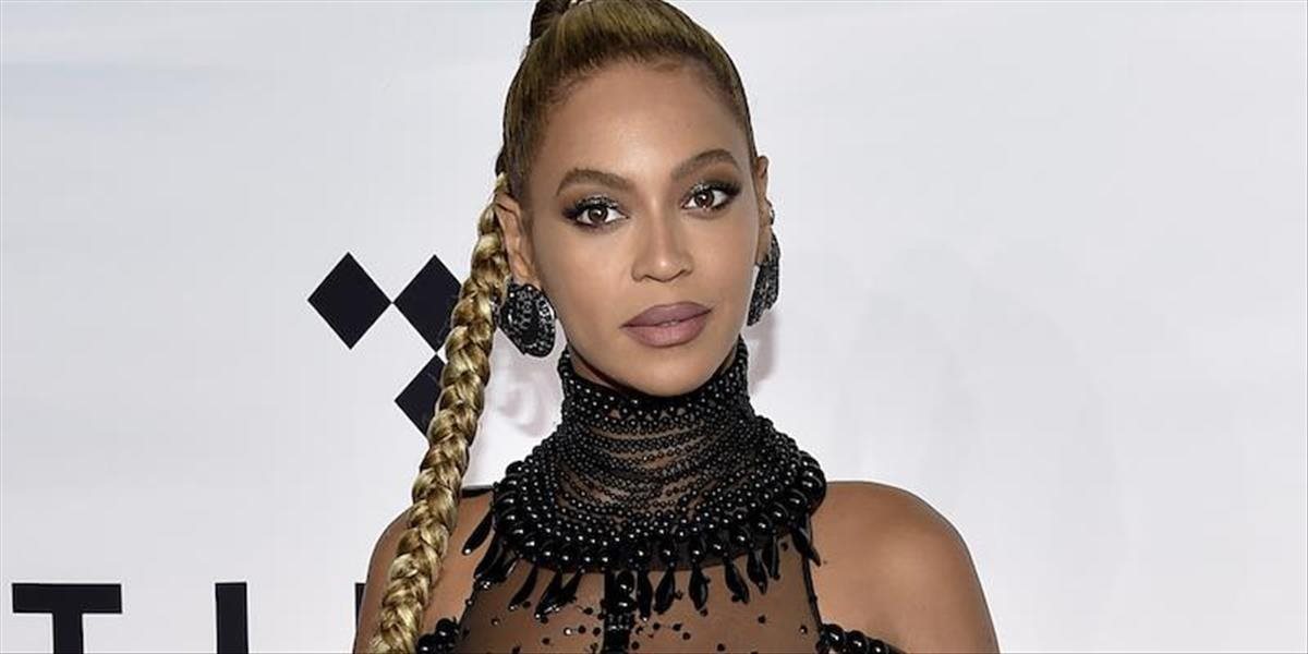 FOTO Speváčka Beyoncé čaká dvojčatá