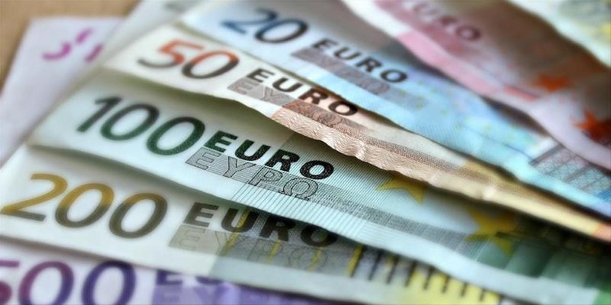 Kurz eura mierne vzrástol na 1,0780 USD/EUR