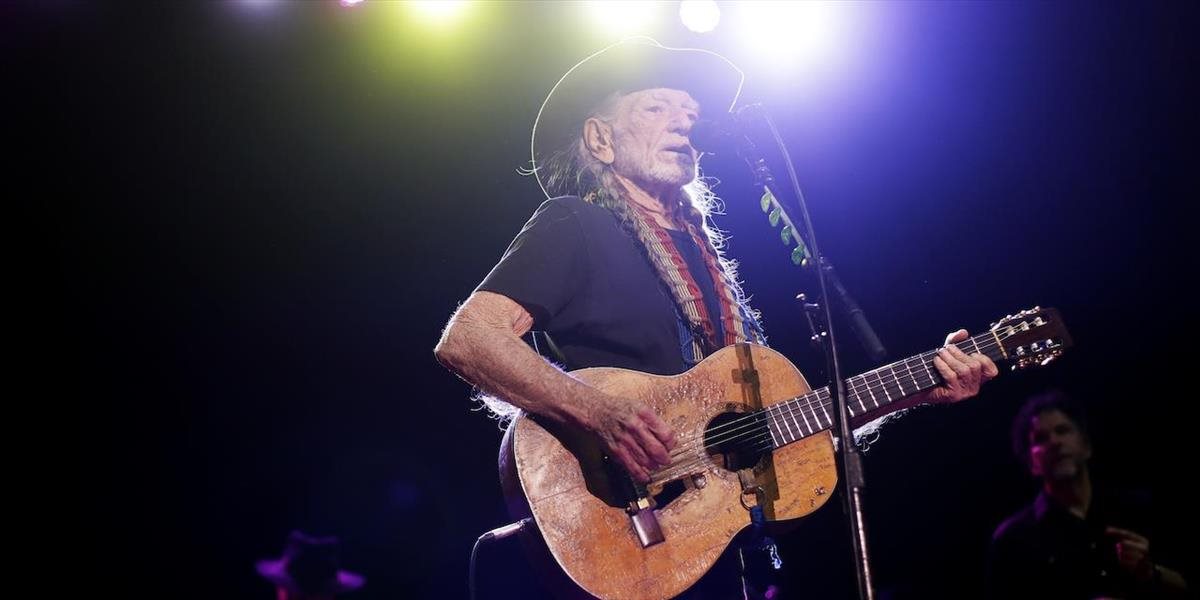 Willie Nelson vydá deň pred svojimi 84. narodeninami nový album