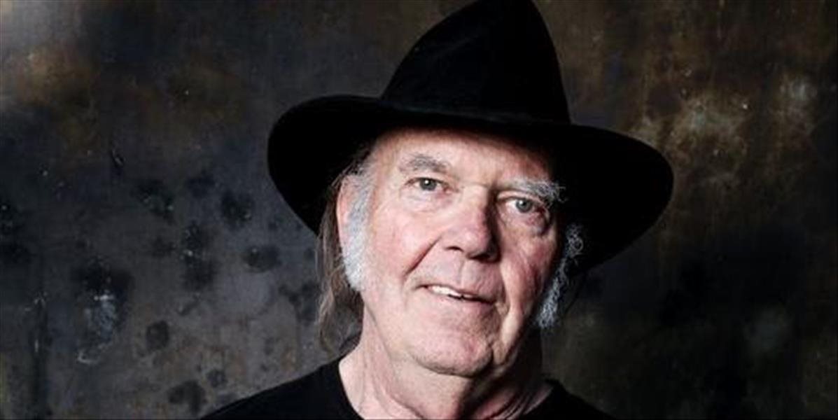 Spevák Neil Young zverejnil lyric video k piesni My Pledge